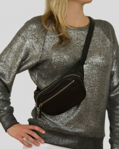 belt bag in leather is very hip
